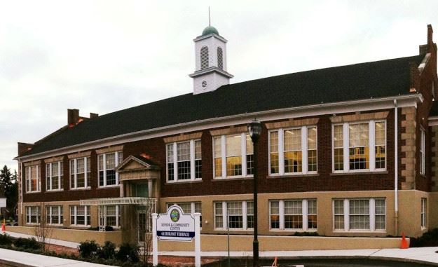 External image of Middletown's senior centr