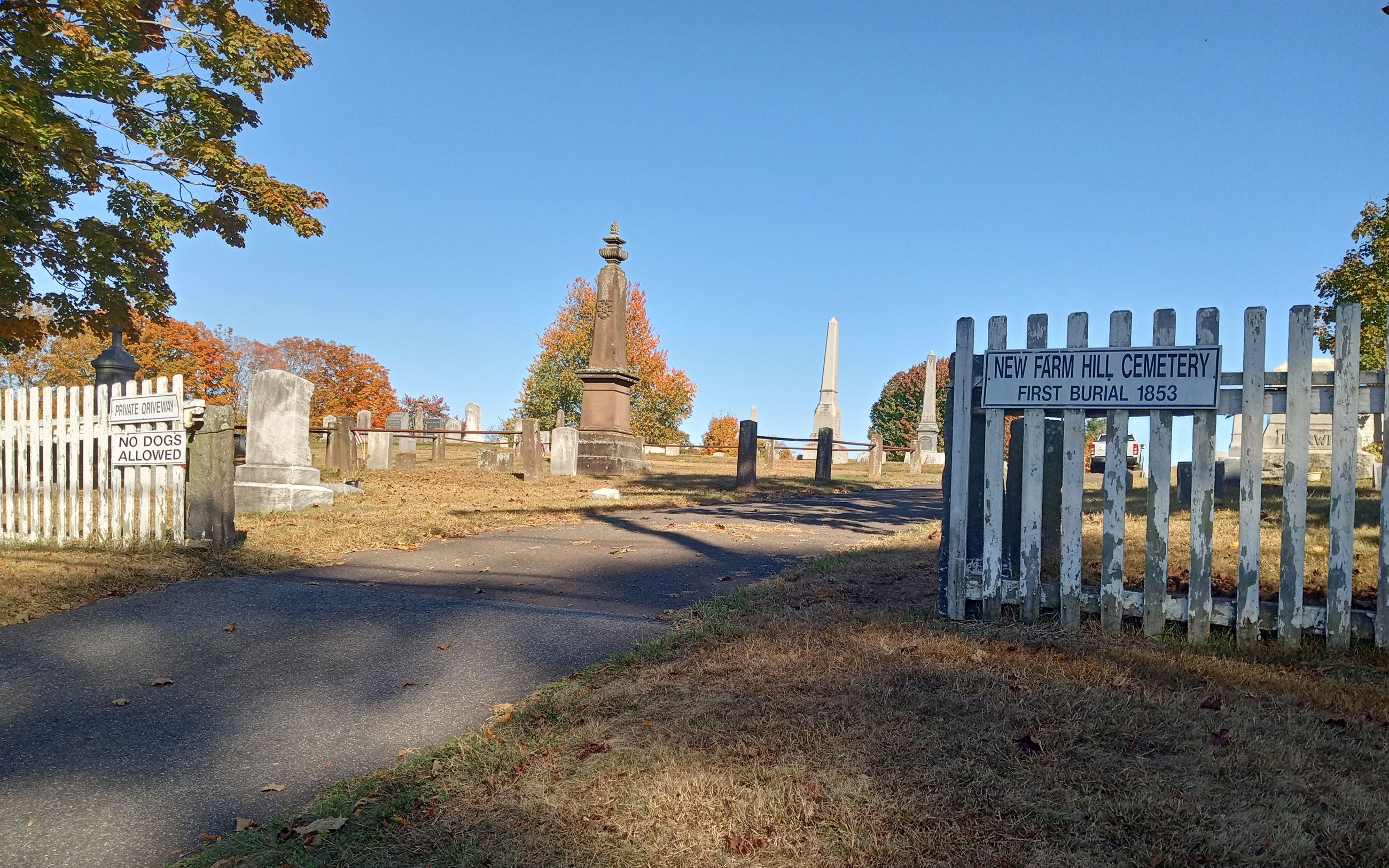New Farm Hill Cemetery